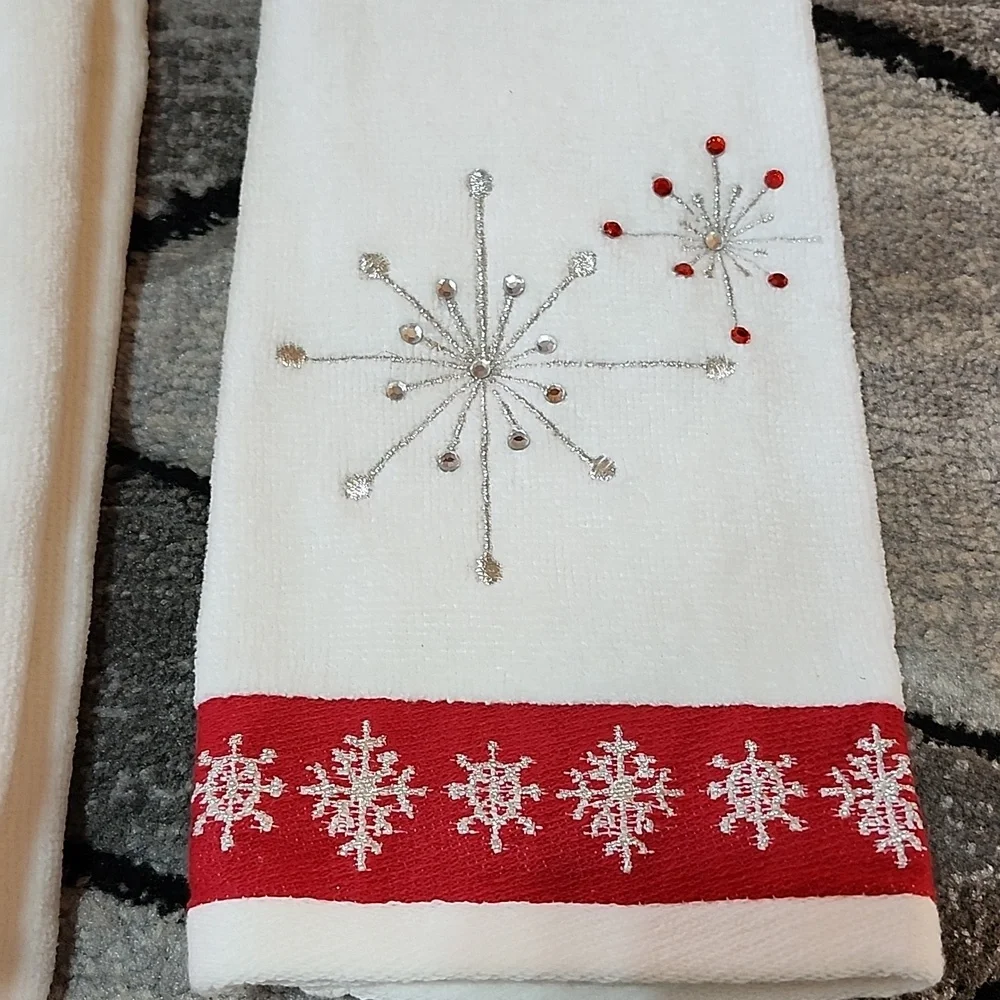 WISH FOR JOY EMBROIDERED RHINESTONES SNOWFLAKES 2-PC DISPLAY TOWEL SET